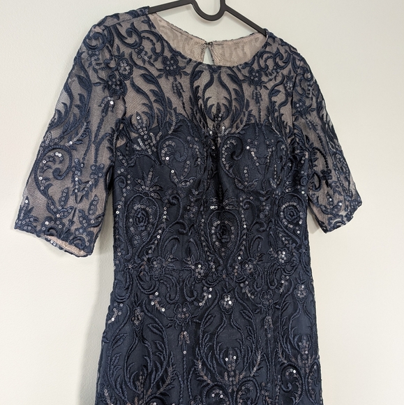 JJs House Navy Lace Midi Dress with Sequins. Sheer neck & sleeves. NWT.  Size 6 - Picture 6 of 11